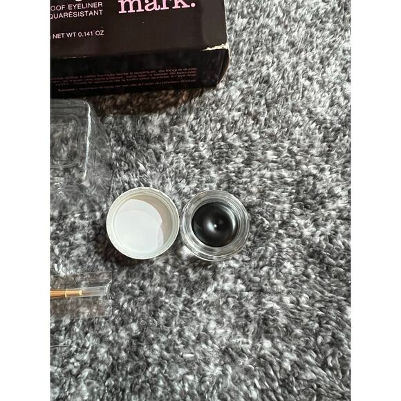 mark AVON Saved by the Gel Waterproof Eyeliner + Brush Black 4g Brand New in Box - Picture 2 of 7